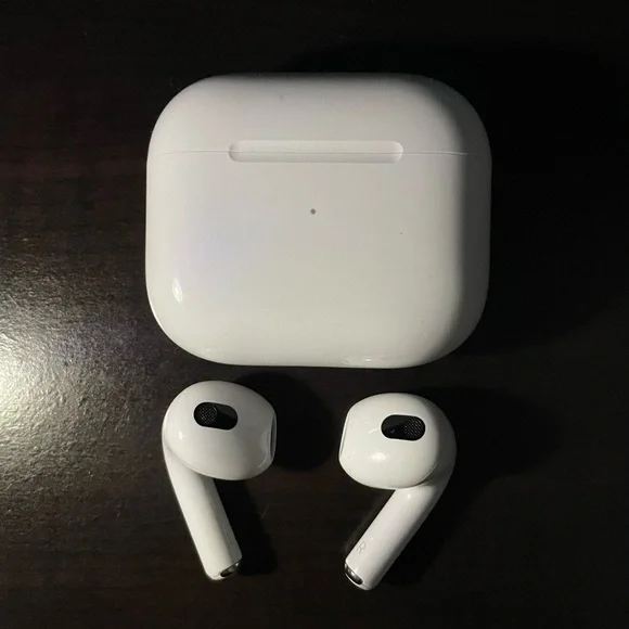Apple Airpods 3rd generation wireless headset-White